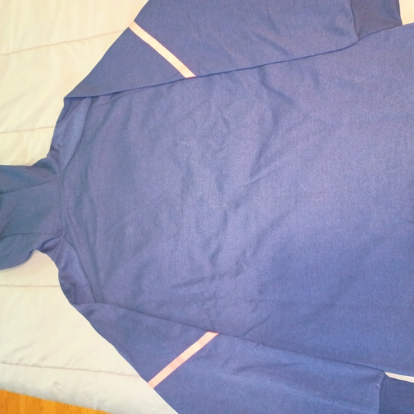 Vibrant Orange and Blue Zipper Sweater with Sporty Design - Picture 7 of 9